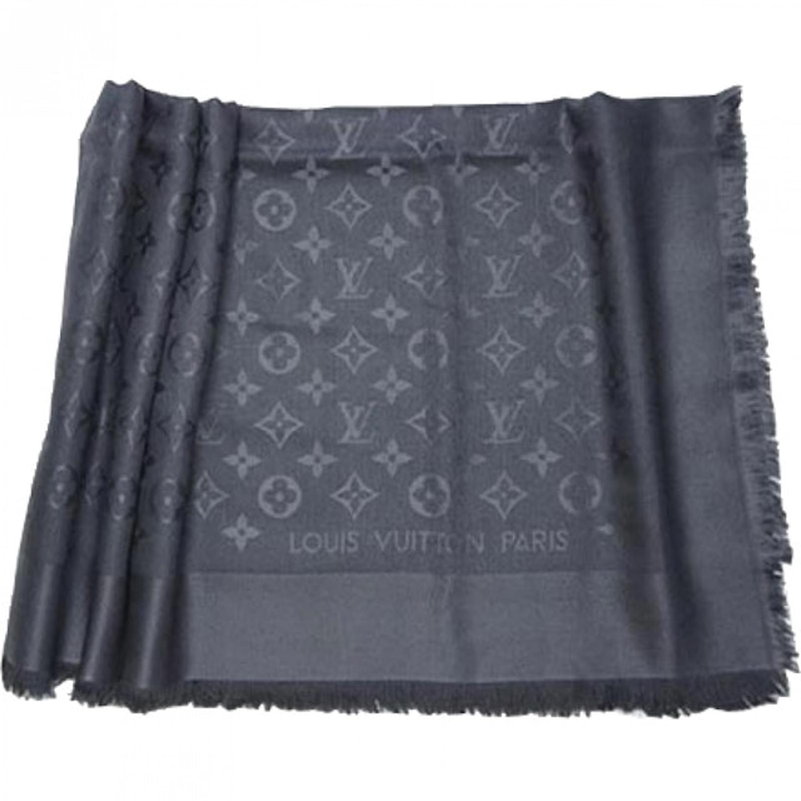 Louis Vuitton Classical Monogram Scarf Grey Silk Ref Joli Closet