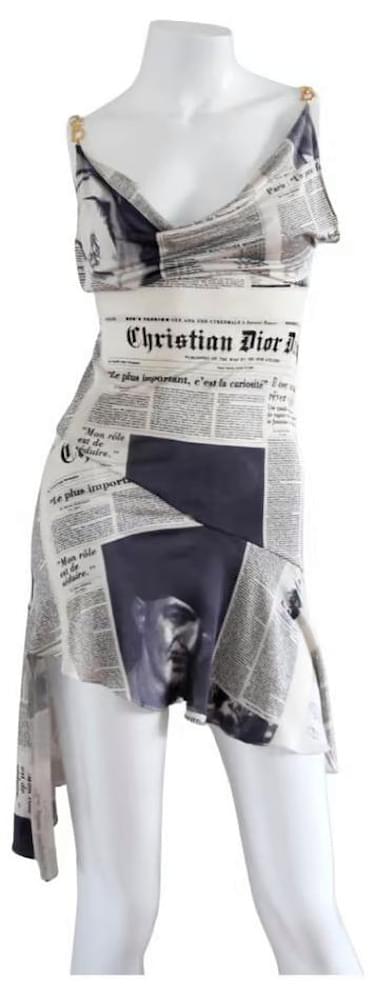 CHRISTIAN DIOR Newsprint Newspaper Kleid 2001 By John Galliano Creme