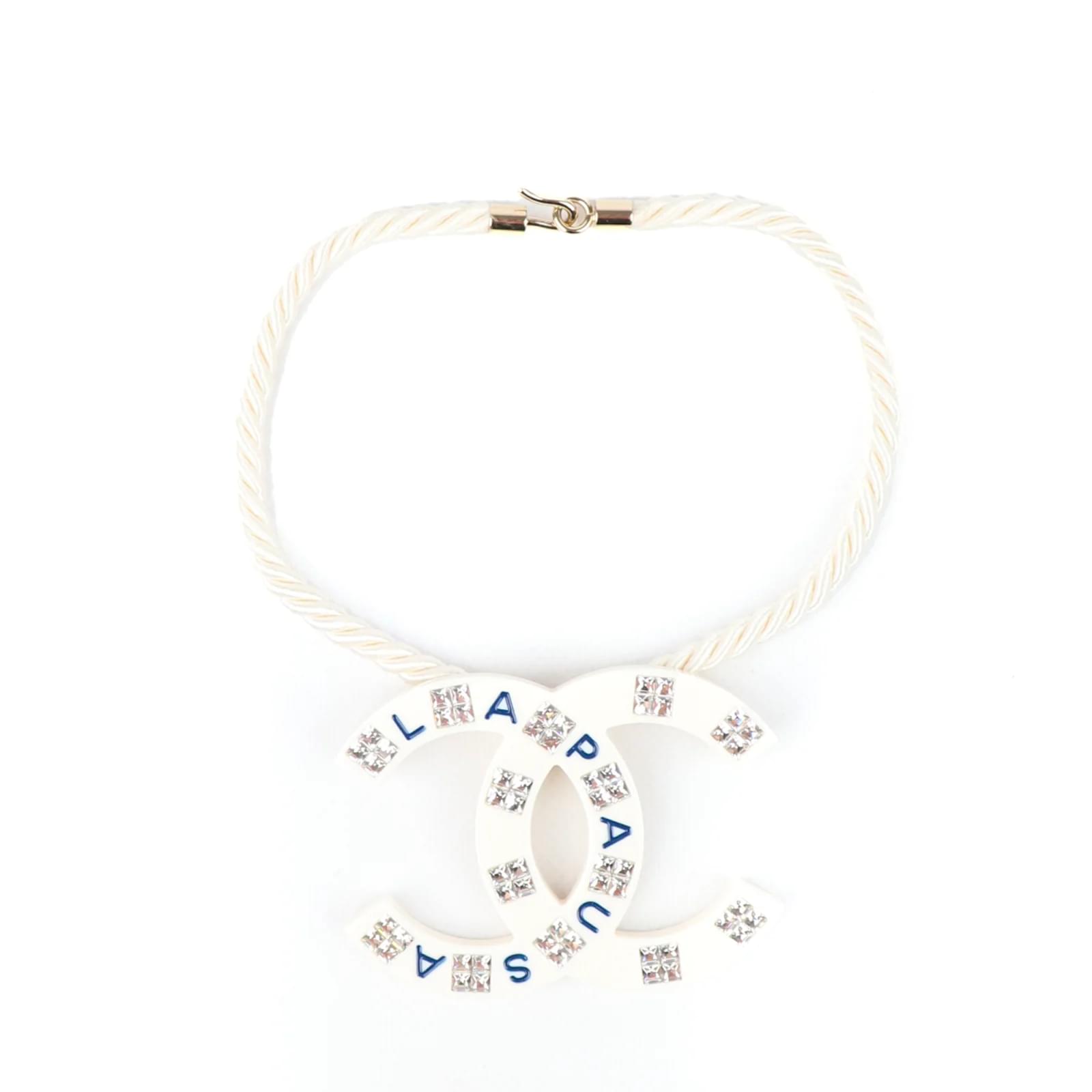 Chanel Colliers T Plastique Blanc Ref Joli Closet