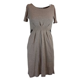 Les Petites Beige Kleid mit schwarzem Gürtel