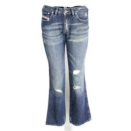 Vaqueros Diesel en denim azul