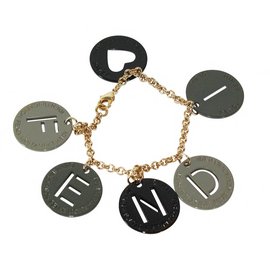 Fendi Armband in Gold mit grünem und schwarzem Charm