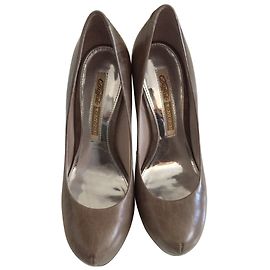 Autre Marque Buffalo Plateau Pumps mit hohen Absätzen Haselnuss Leder 37