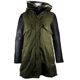 Parka Zara Verde Khaki y Negro