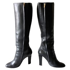 Salvatore Ferragamo Lederstiefel mit Absatz Schwarz Größe 40