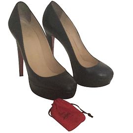 Zapatos de tacón Christian Louboutin Bianca en piel negra talla 37