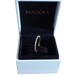 Anello Pandora con Strass in Metallo Dorato Taglia 52