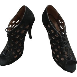 Zara Sandalen aus Wildleder Schwarz Größe 38