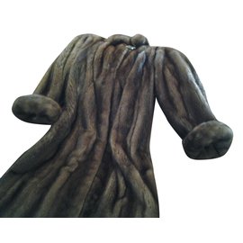 Abrigo largo de piel talla 40 - Autre Marque