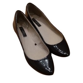 Zara Absatzschuhe Marineblau Lackleder Größe 40