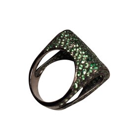 Guy Ellia Ring aus 18k schwarzem Gold und grünen Tsavoriten - Autre Marque