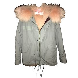 Parka Mr and Mrs Furs de algodón gris con forro de piel