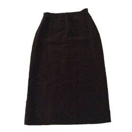 Falda Chanel de terciopelo marrón Talla 40