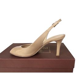 Autre Marque Décolleté con punta aperta in vernice beige 8,5 cm