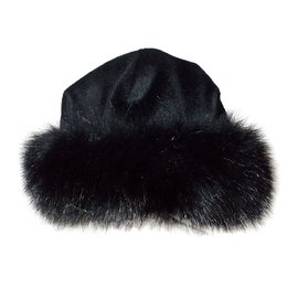 BAYA POLKA Hut aus Angora und Fuchsfell in Schwarz - Autre Marque