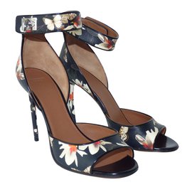 Sandali Givenchy in pelle con stampa floreale nero eggshell