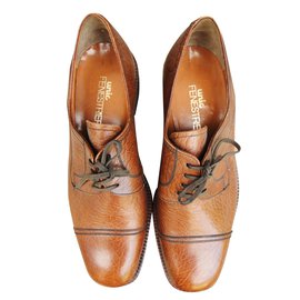 Joseph Fenestrier Unic Derby in pelle color caramello