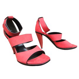 Balenciaga Sandalen aus Leder Rosa