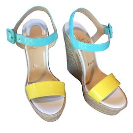 Sandali Christian Louboutin Beige