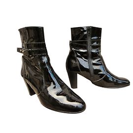 Ann Tuil Black Patent Leather Ankle Boots