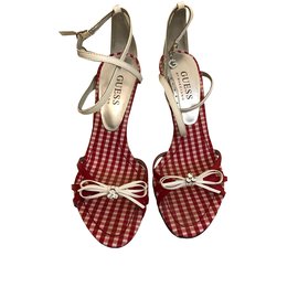 Sandali Guess Marciano in pelle bianchi e rossi 36IT