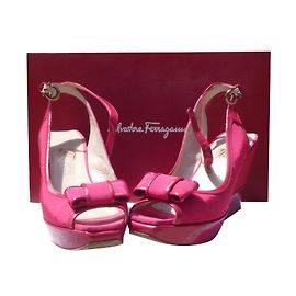 Sandali Salvatore Ferragamo in pelle rosa tacco 10cm