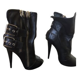 Giuseppe Zanotti Stiefeletten aus schwarzem Leder 39