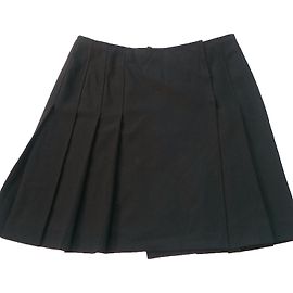 Falda corta plisada negra Tara Jarmon de lana