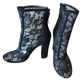 Stivaletti Gianvito Rossi in scamosciato nero