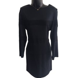 Sandro Kleid schwarz aus Krepp mit Satinbändern