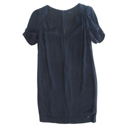 Vestido Ikks Negro de Viscosa Corte Recto