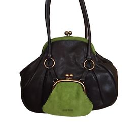 Borsa a mano Miu Miu Prince Double B in pelle di agnello verde oliva marrone scuro