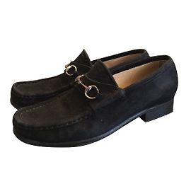 Mocassini Gucci in scamosciato nero con dettagli argento