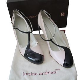 Décolleté Karine Arabian in vernice rosa