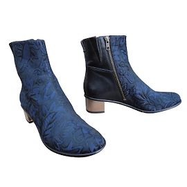Stivali Tibi in broccato blu navy