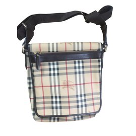 Burberry Umhängetasche aus Leder mehrfarbig
