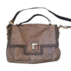 Borsa Juicy Couture in pelle motivo serpente grigio scuro