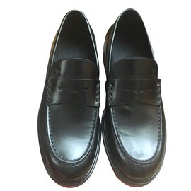 Mocassini Louis Vuitton Officier in pelle nera