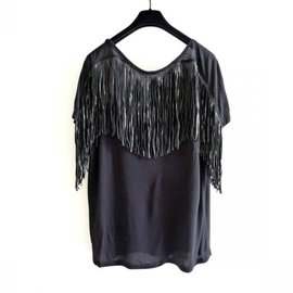 Top de flecos de cuero Sandro Negro