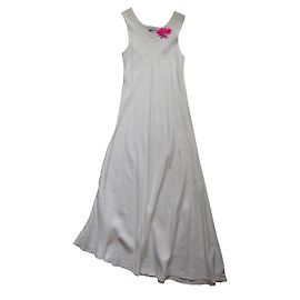 Autre Marque Vestido longo de linho branco com detalhes de penas fúcsia
