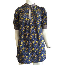Vestido de seda Bruuns Bazaar azul
