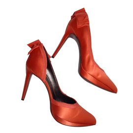 Lanvin Orange Satin and Leather Pumps 41