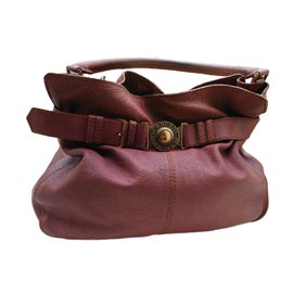 Borsa Burberry in pelle di vitello granulata marrone