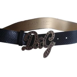 Dolce & Gabbana Gürtel aus schwarzem Leder mit lila Strass Schnalle
