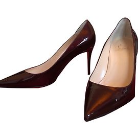 Christian Louboutin Pumps Dunkelrot Lackleder
