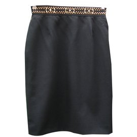 Autre Marque Falda negra de lana con tachones talla 42