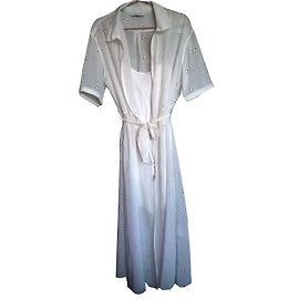 Vestido Sandro Blanco con Velo Transparente Bordado Flores