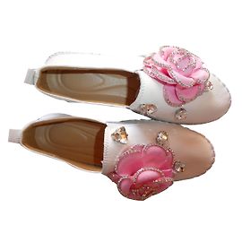 Autre Marque Ballerine in pelle bianca con fiore rosa strassato Taglia 38