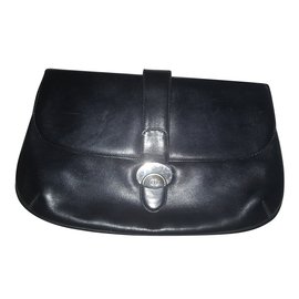 Gucci Clutch Tasche aus schwarzem Leder