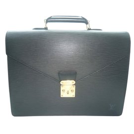 Louis Vuitton Borsa in Pelle Epi Nera